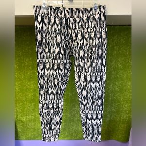 H&M black and cream pattern Leggings